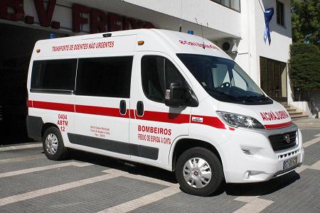 Bombeiros de Freixo têm duas novas ambulâncias