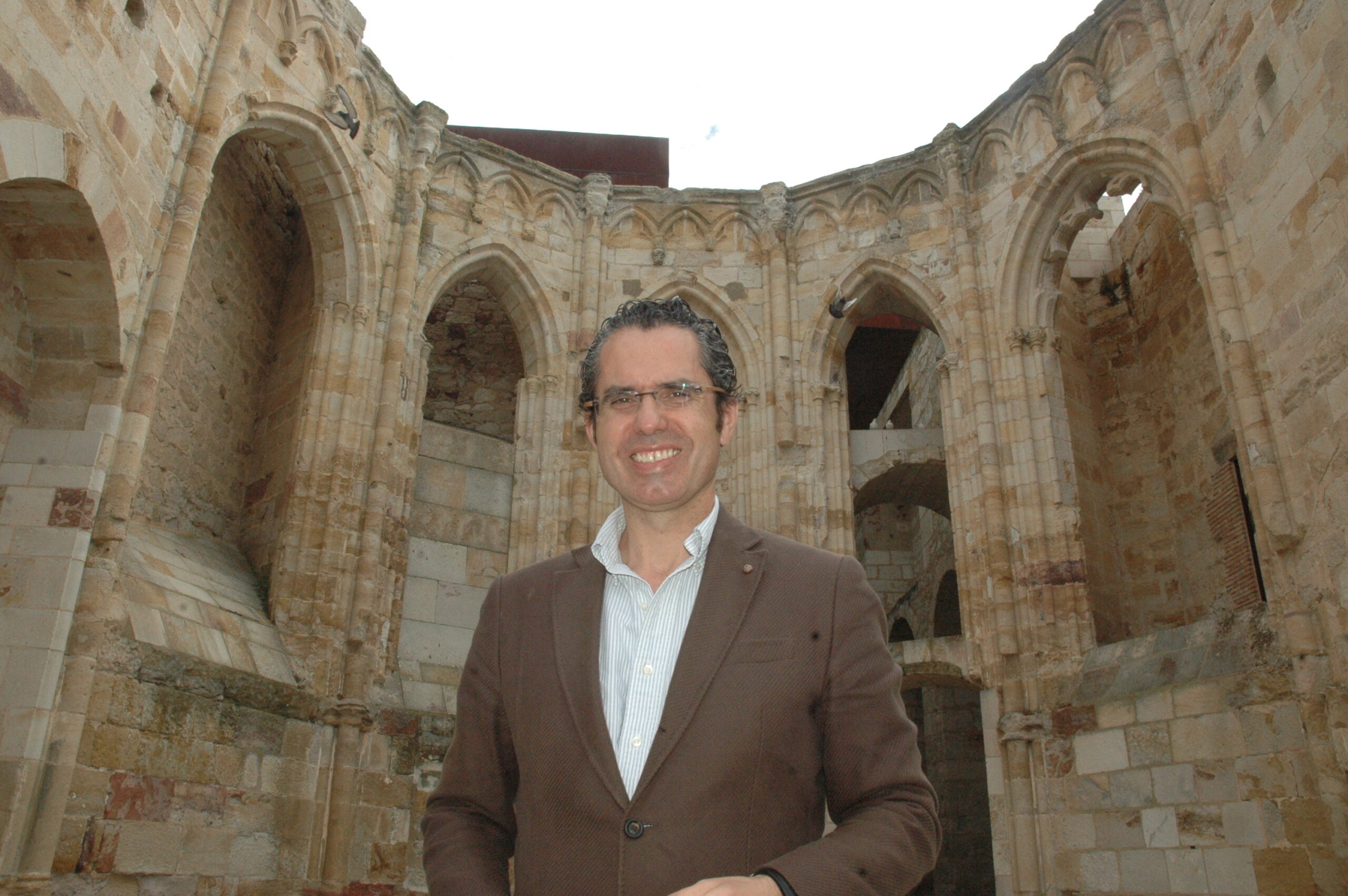 “Os políticos dos dois lados da fronteira estão muito virados para si próprios”