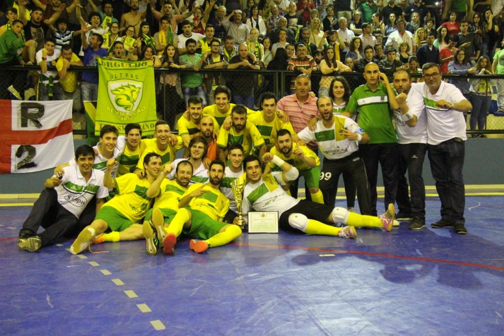 Macedense regressa ao nacional