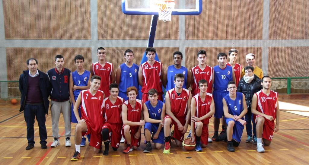 Estrelas A vencem confronto caseiro