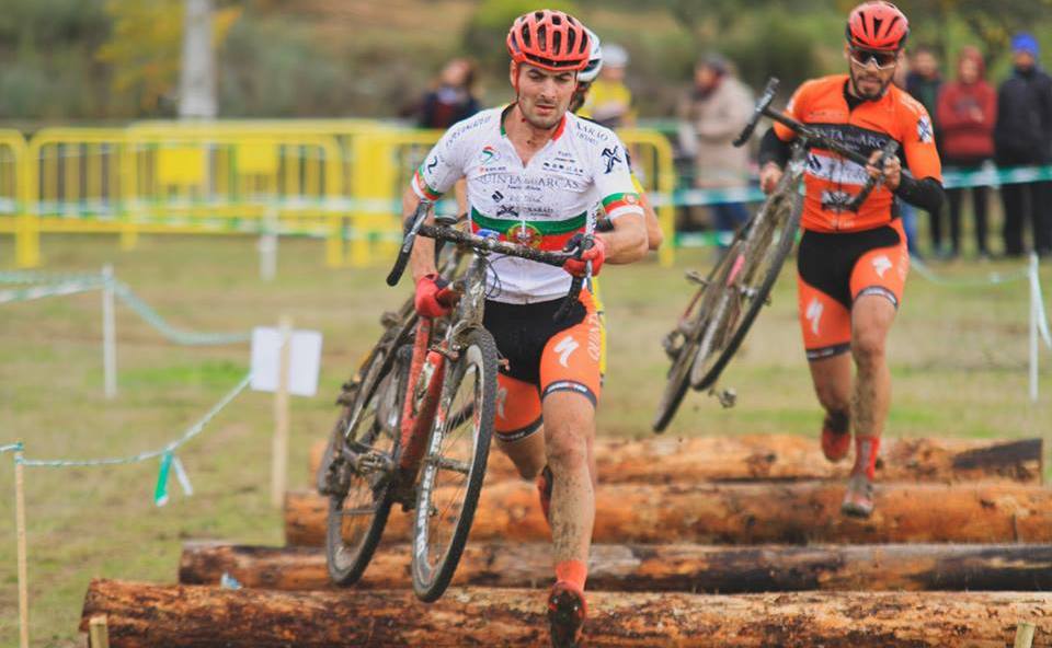 Vítor Santos e Joana Monteiro vencem em Torre Dona Chama