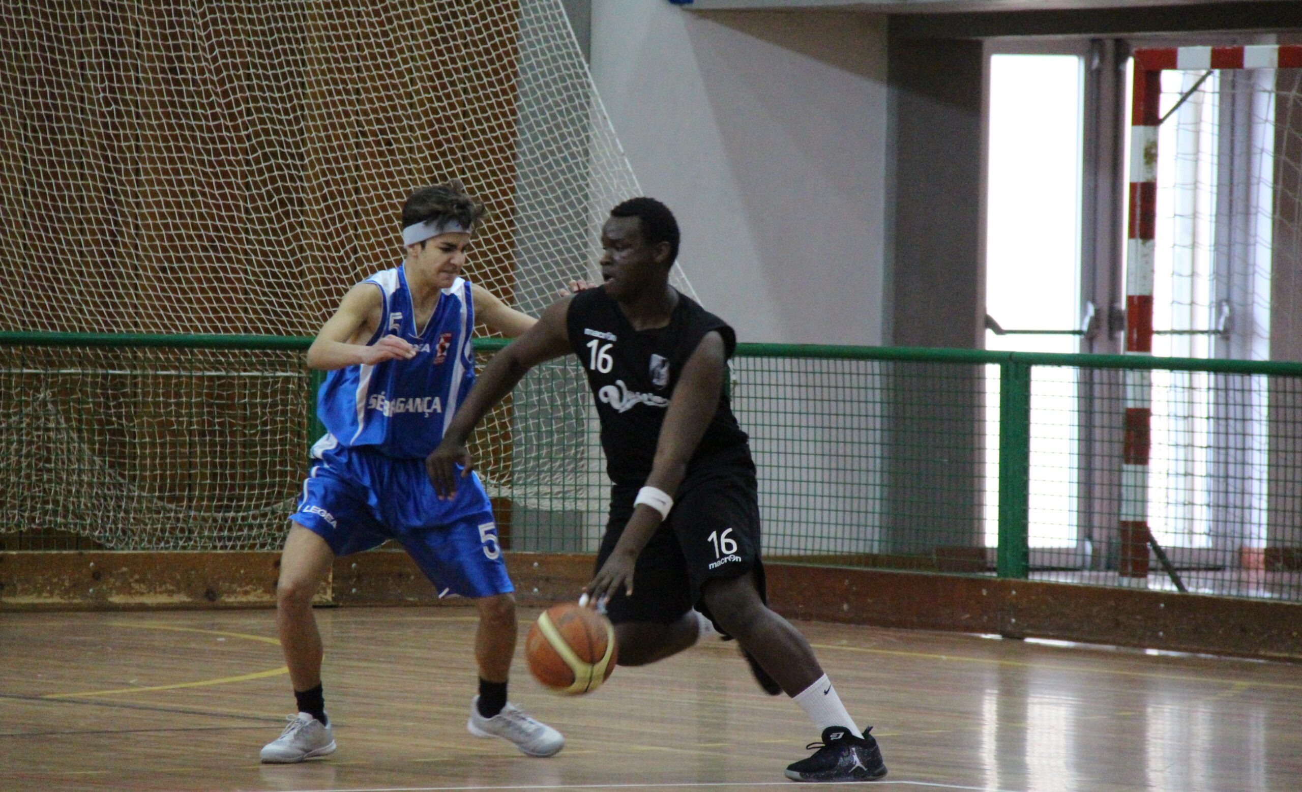 Estrelas Brigantinas e SCM vencem em sub-16