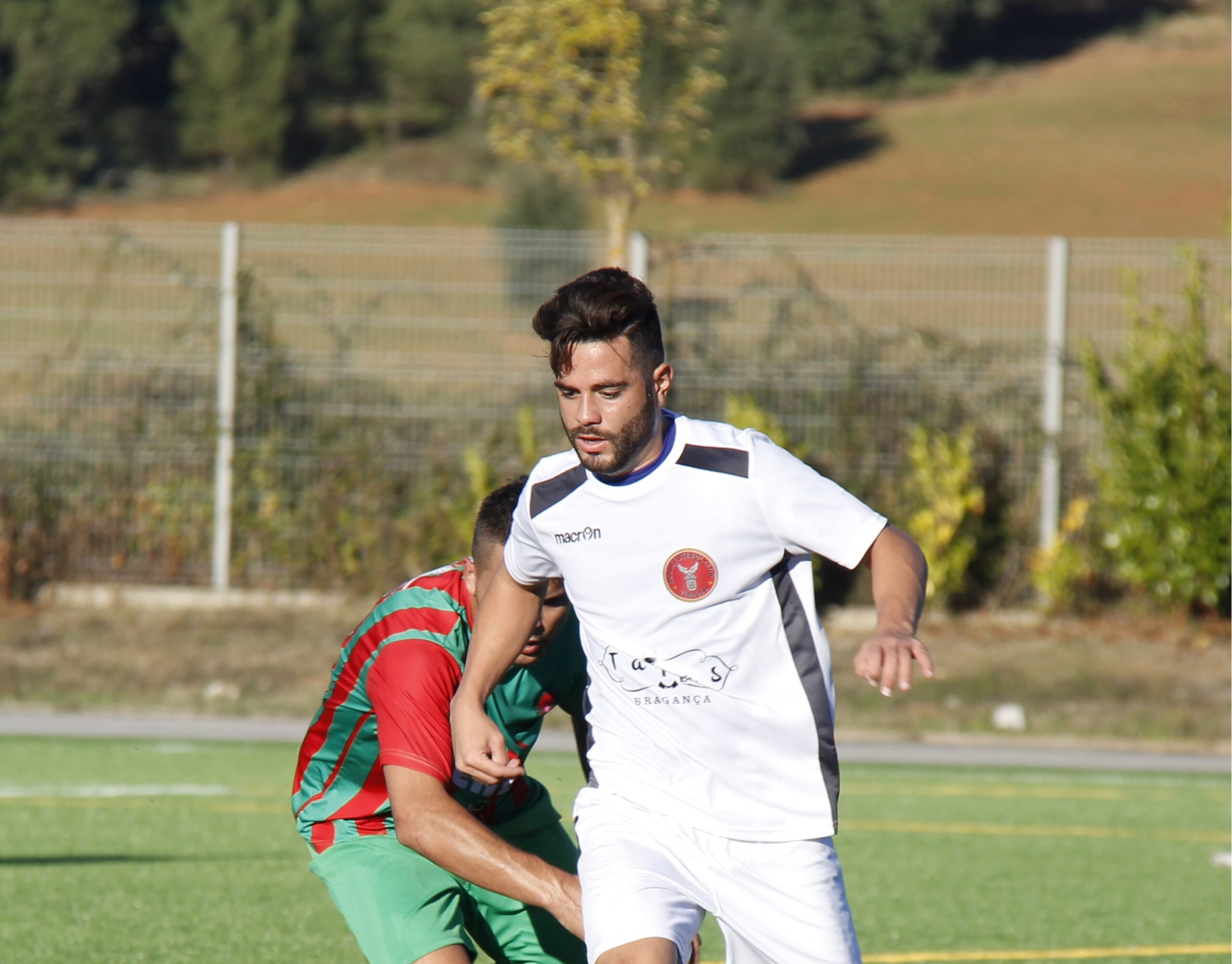 Henrique de pedra e cal na liderança da lista de melhores marcadores