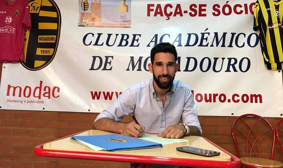 Patrick é jogador do Mogadouro