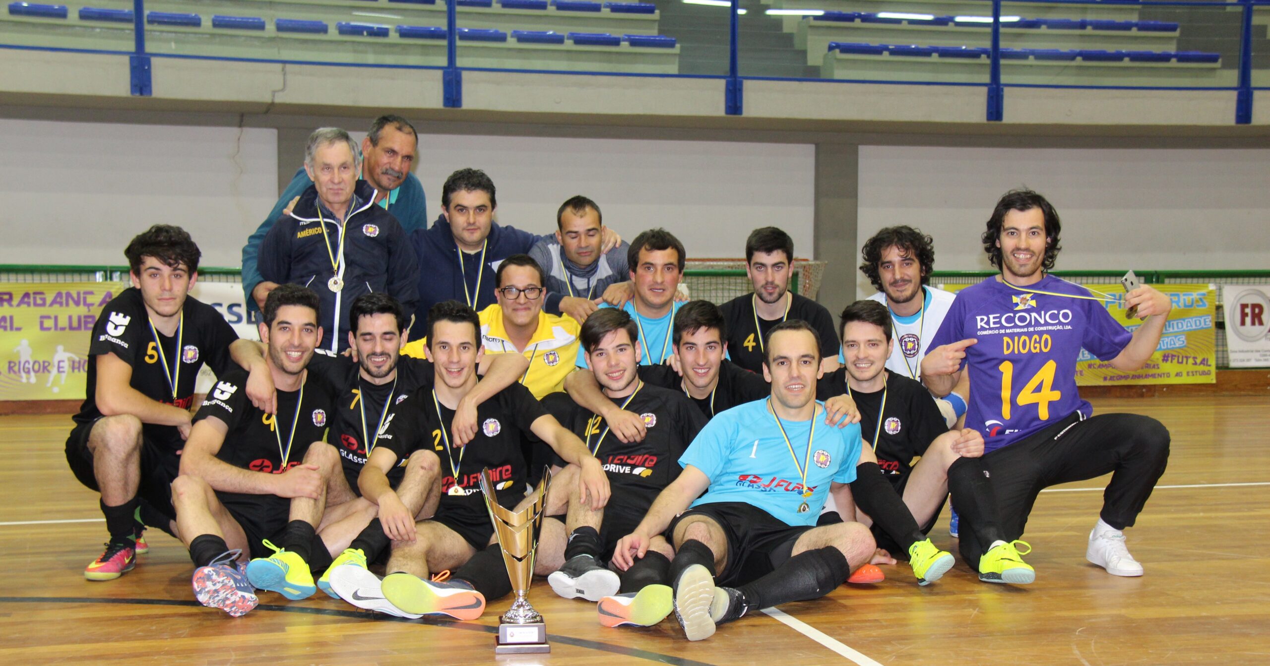 Pioneiros confirmam participação no nacional de futsal