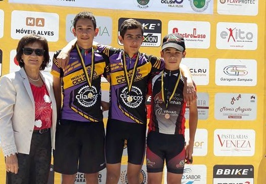 Tiago Gonçalves triunfa em casa