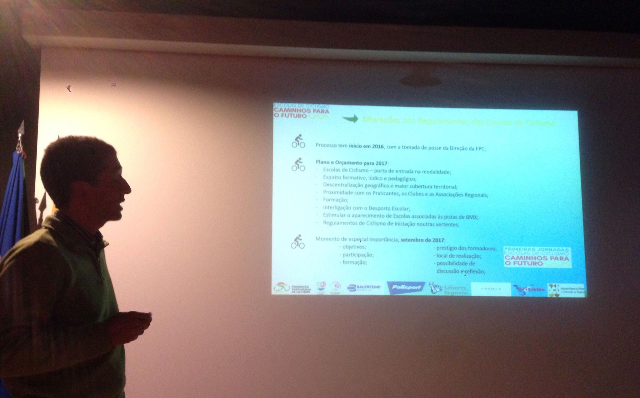 “Os pais devem ser a solução e não o problema”