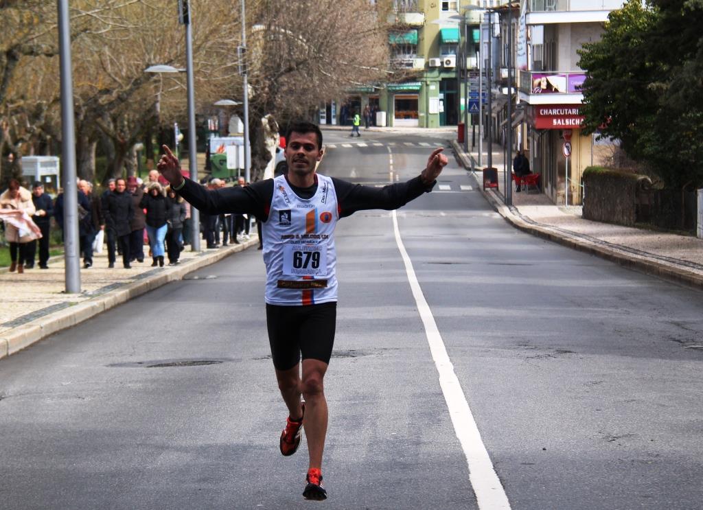 Nuno Costa e Clarisse Cruz vencem I Meia Maratona da Alheira
