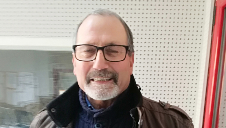 A moda das calças rotas…