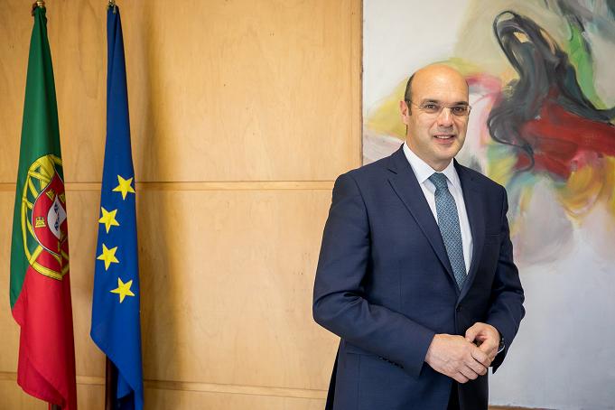 “Não podemos ter um país próspero e moderno que se restringe a uma pequena faixa do território e deixarmos tudo o resto ao abandono”