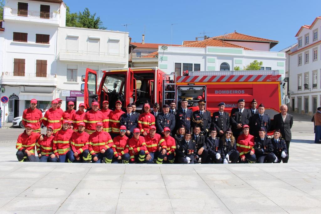 Bombeiros Voluntários de Vinhais recebem novo veículo para combate a incêndios florestais
