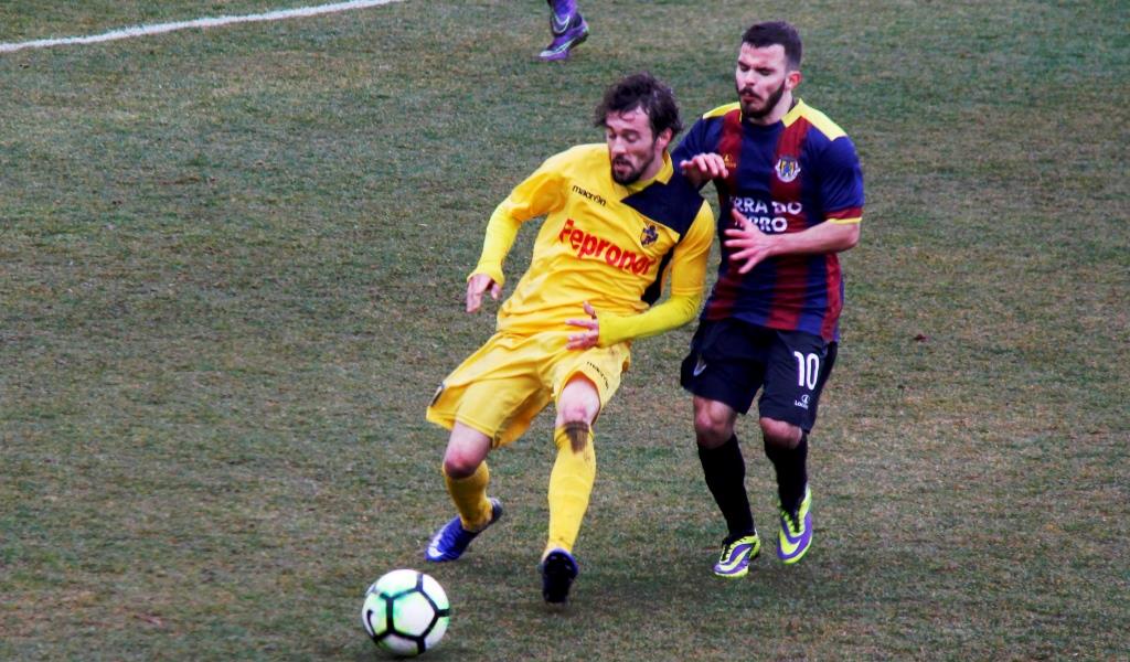 Zola reforça ataque do GD Mirandês