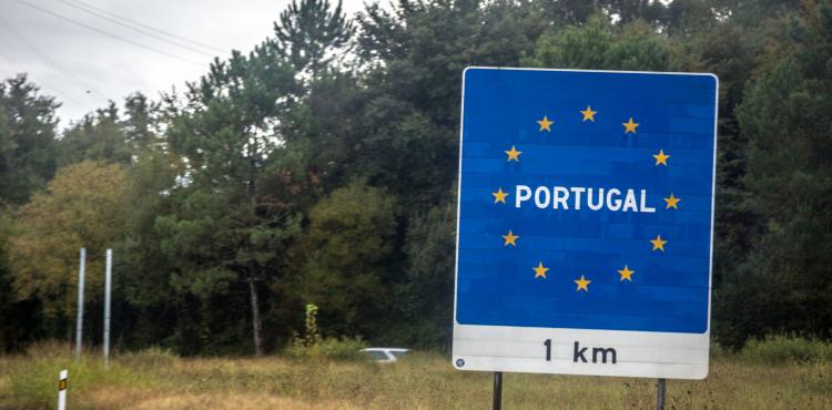 Emigrantes poderão regressar ao país para férias