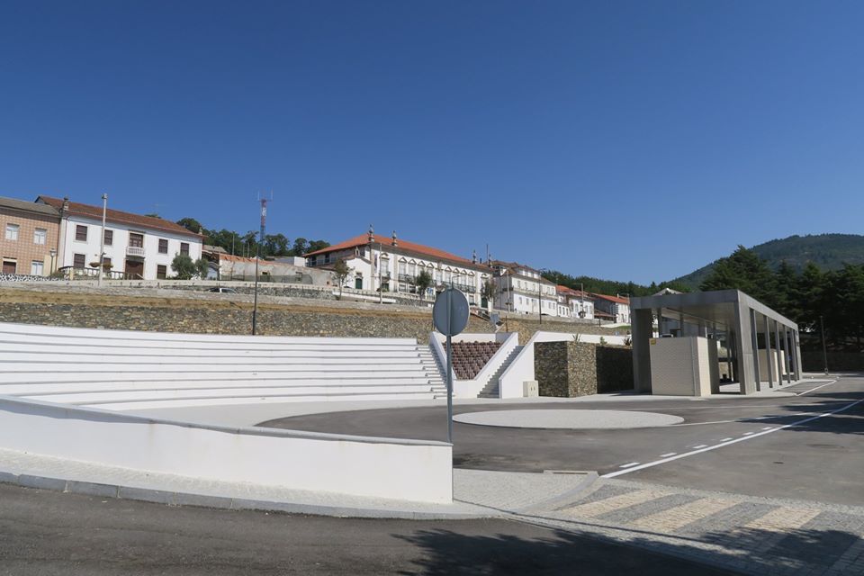 Vinhais inaugura interface de transportes apesar do fraco serviço de ligações rodoviárias