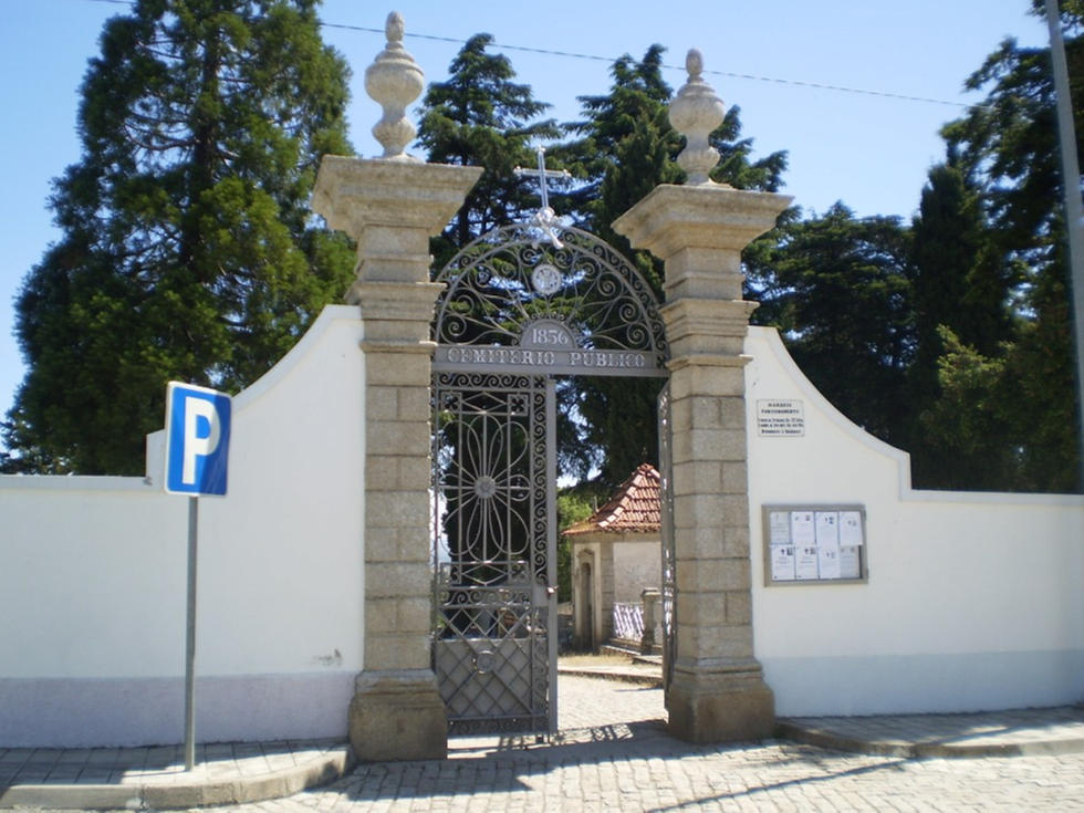 Municípios adoptam medidas restritivas nos cemitérios para o fim-de-semana dos Finados