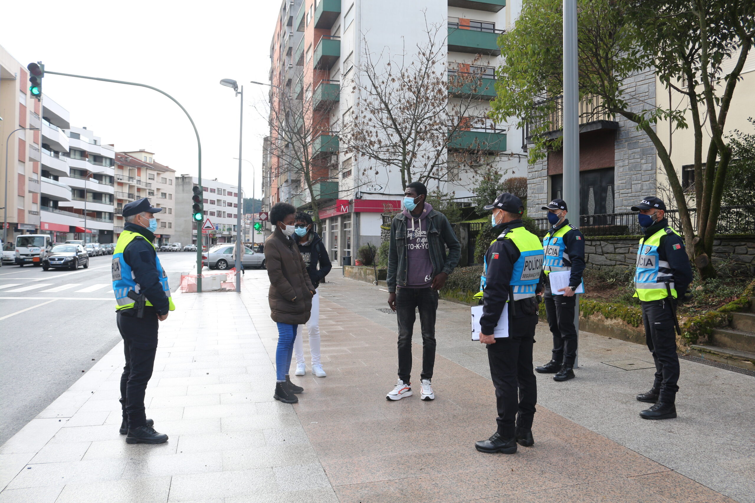 Ainda há quem não cumpra o confinamento e já foram realizados 65 autos nos últimos dias