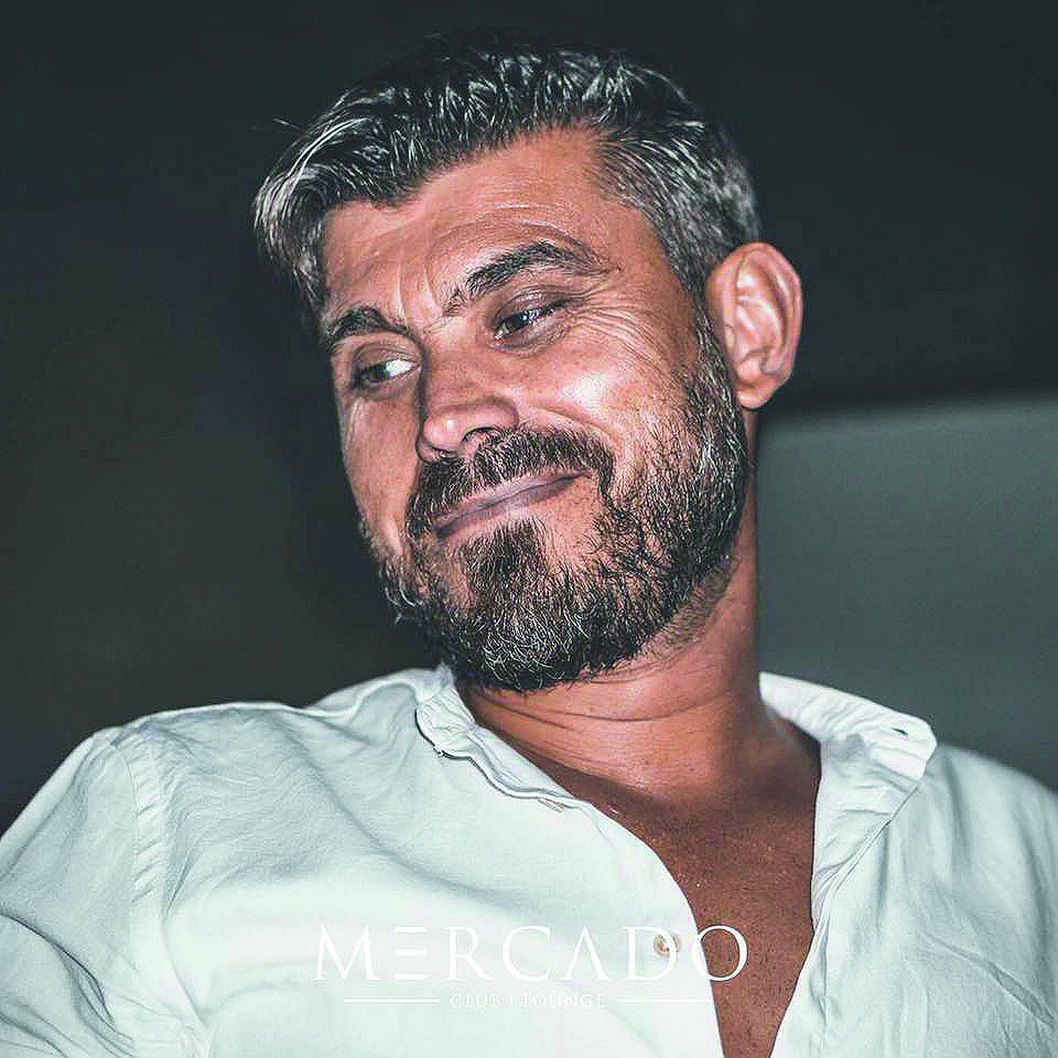 “A pandemia acaba quando abrirem as discotecas”