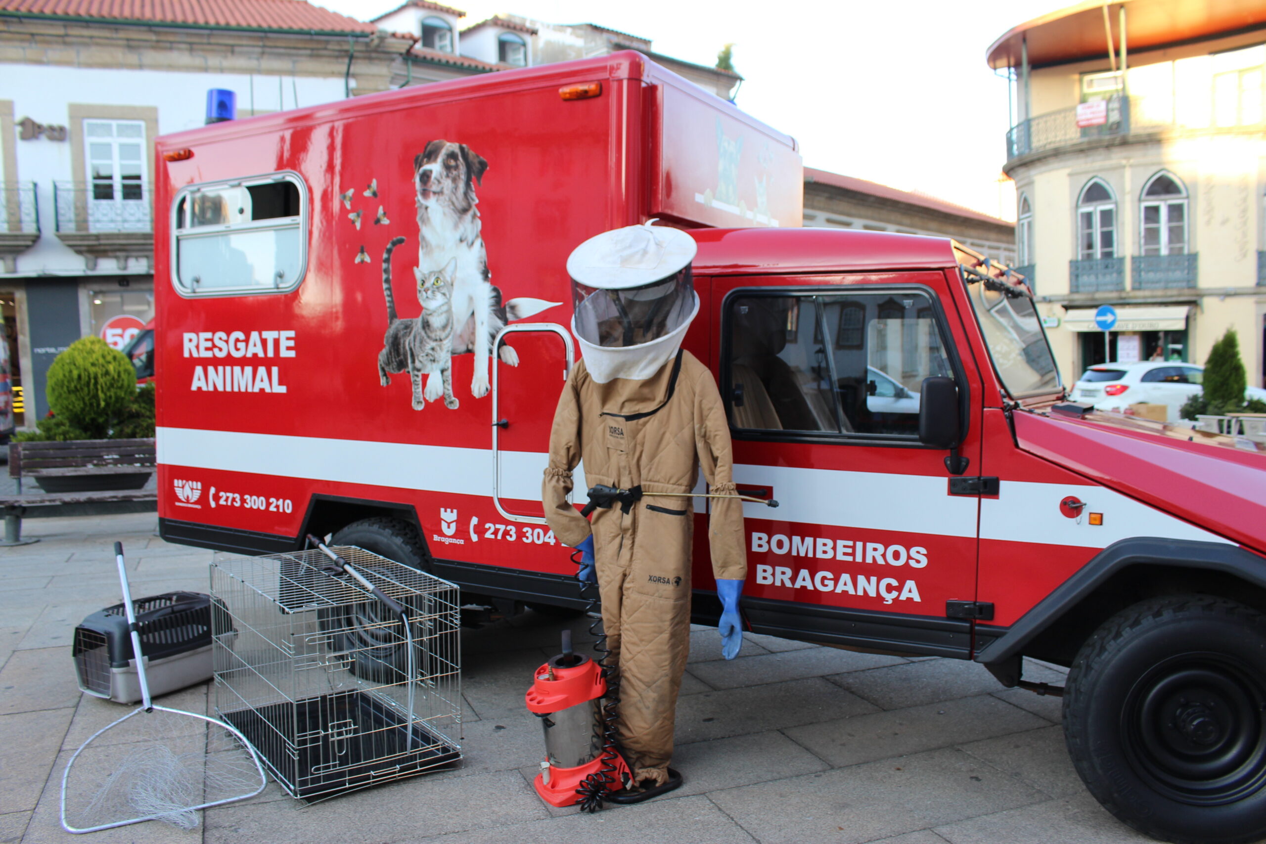 Bombeiros de Bragança transformam viatura para resgate animal
