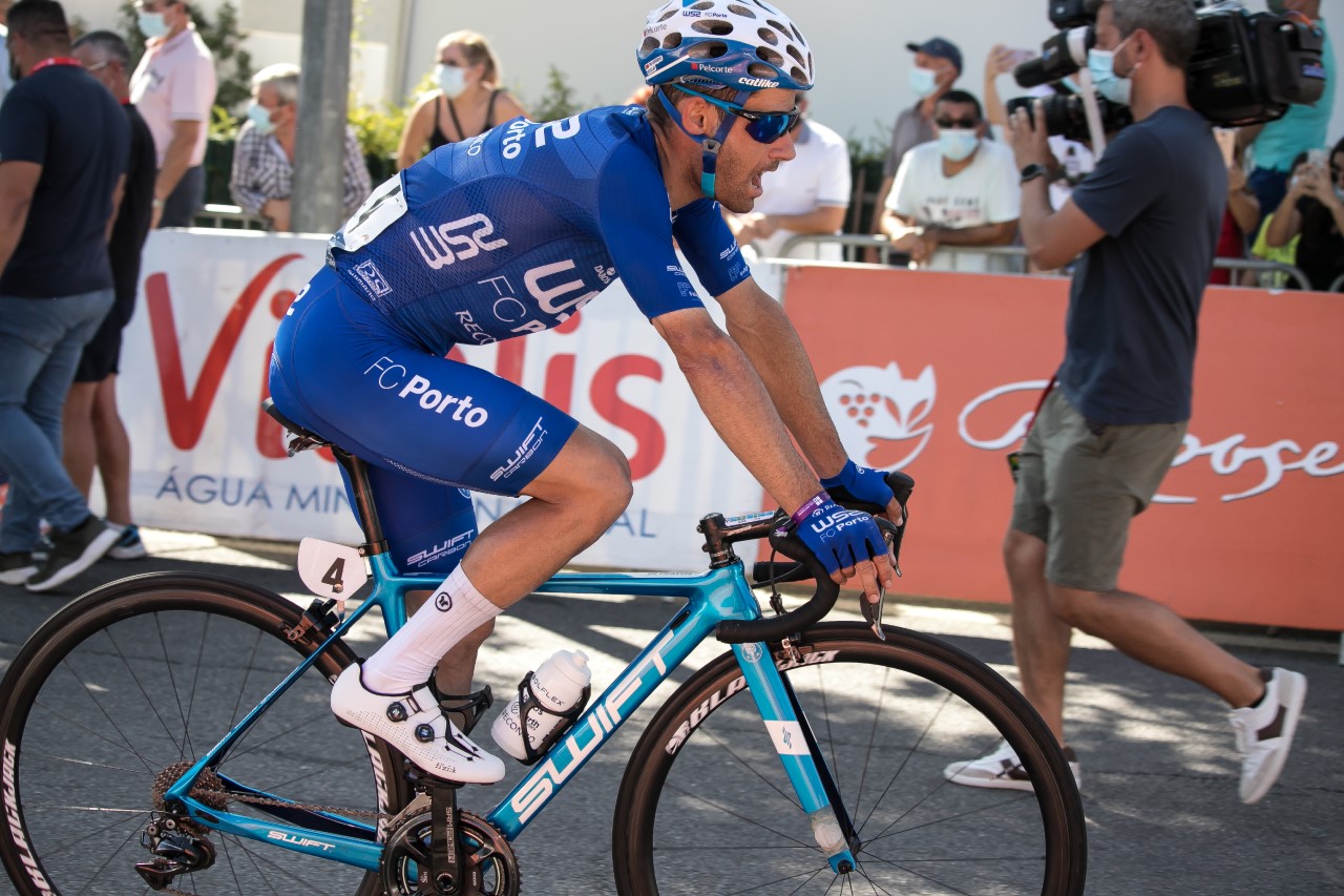 Ricardo Vilela termina Volta a Portugal no 14º lugar