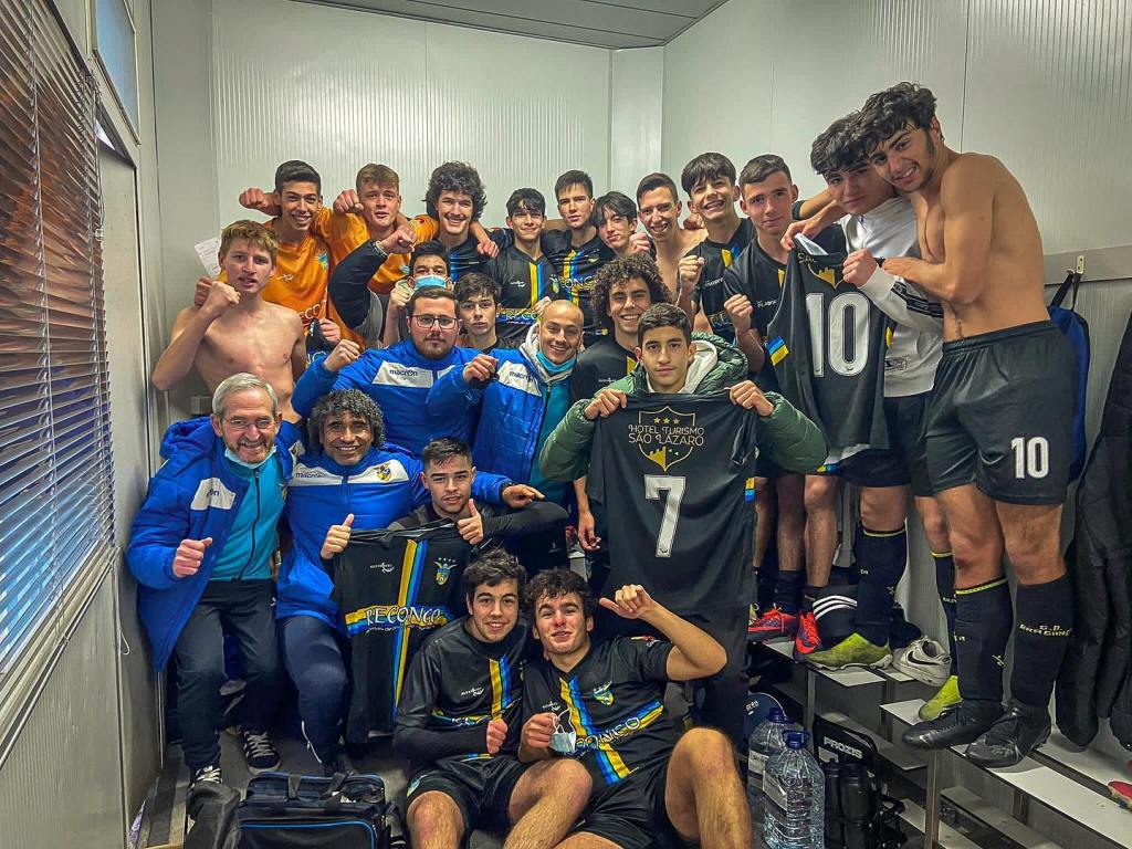 GDB soma primeira vitória com reviravolta no marcador