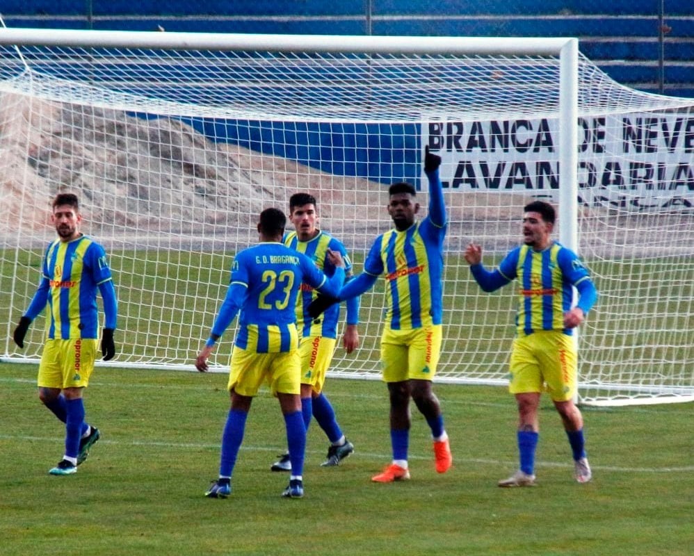 Ano termina sem mexidas na tabela da Divisão de Honra Pavimir