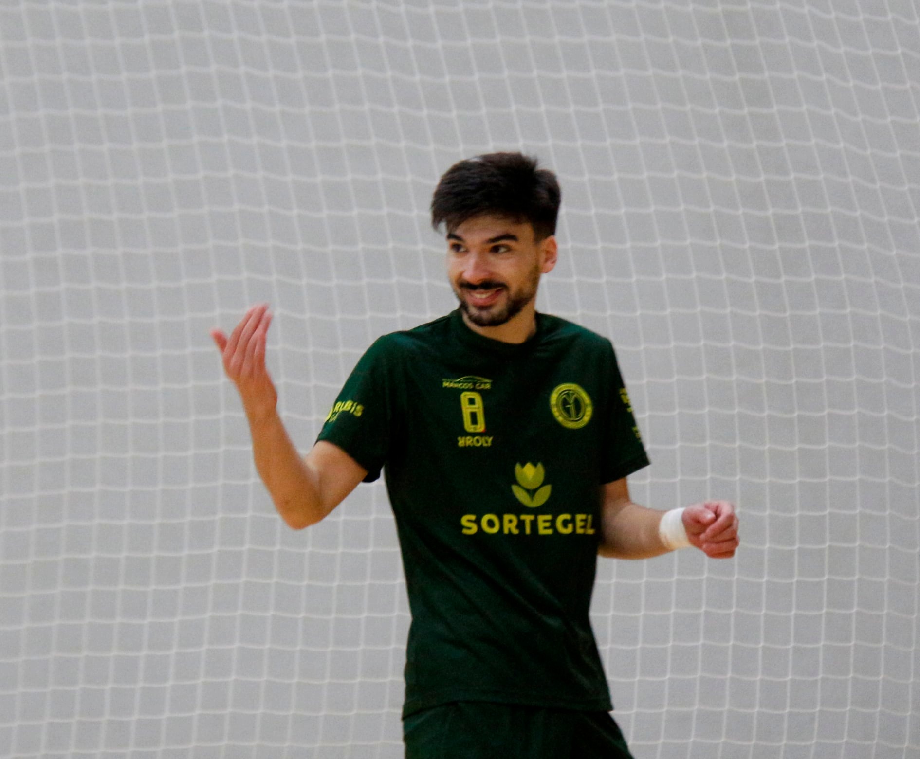 Macedense regressa às vitórias no campeonato