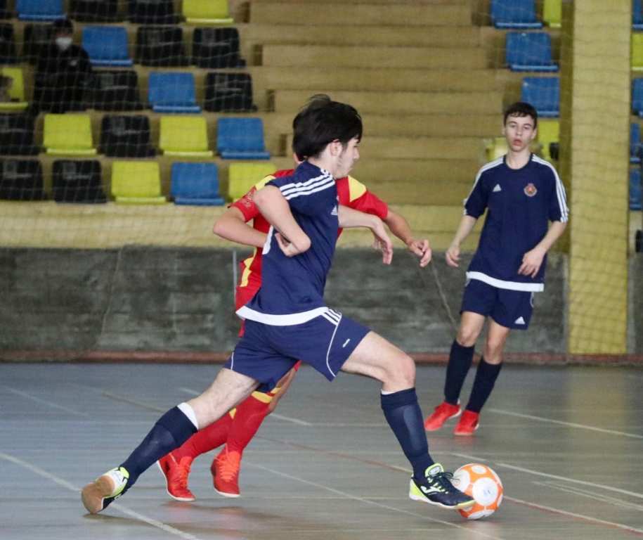 Selecção de futsal sub-15 da A.F. Bragança entra a perder no TIA