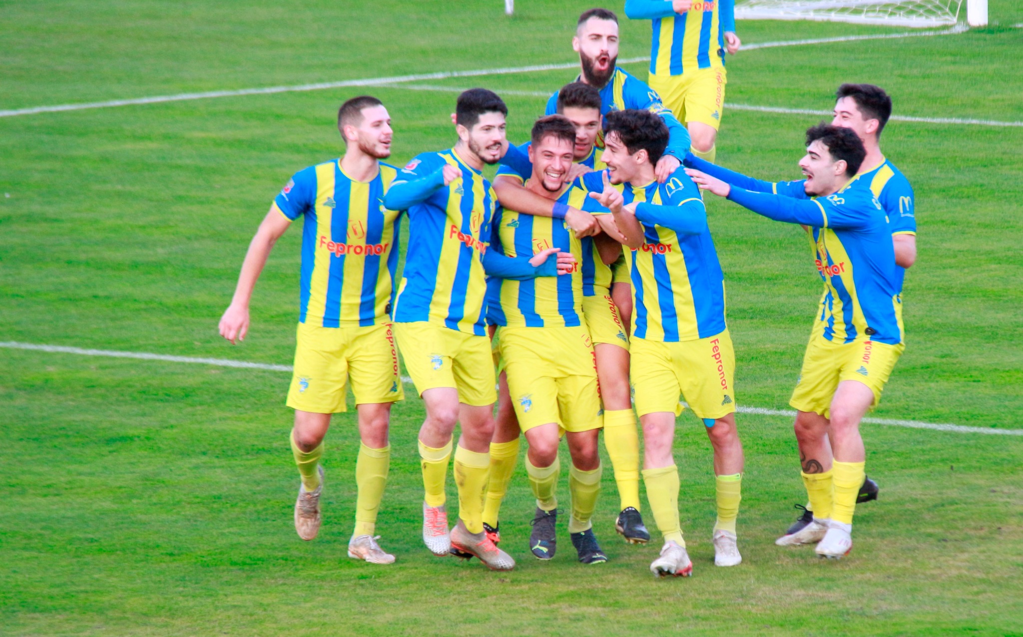 Vitória escapa ao Bragança em tempo de compensação