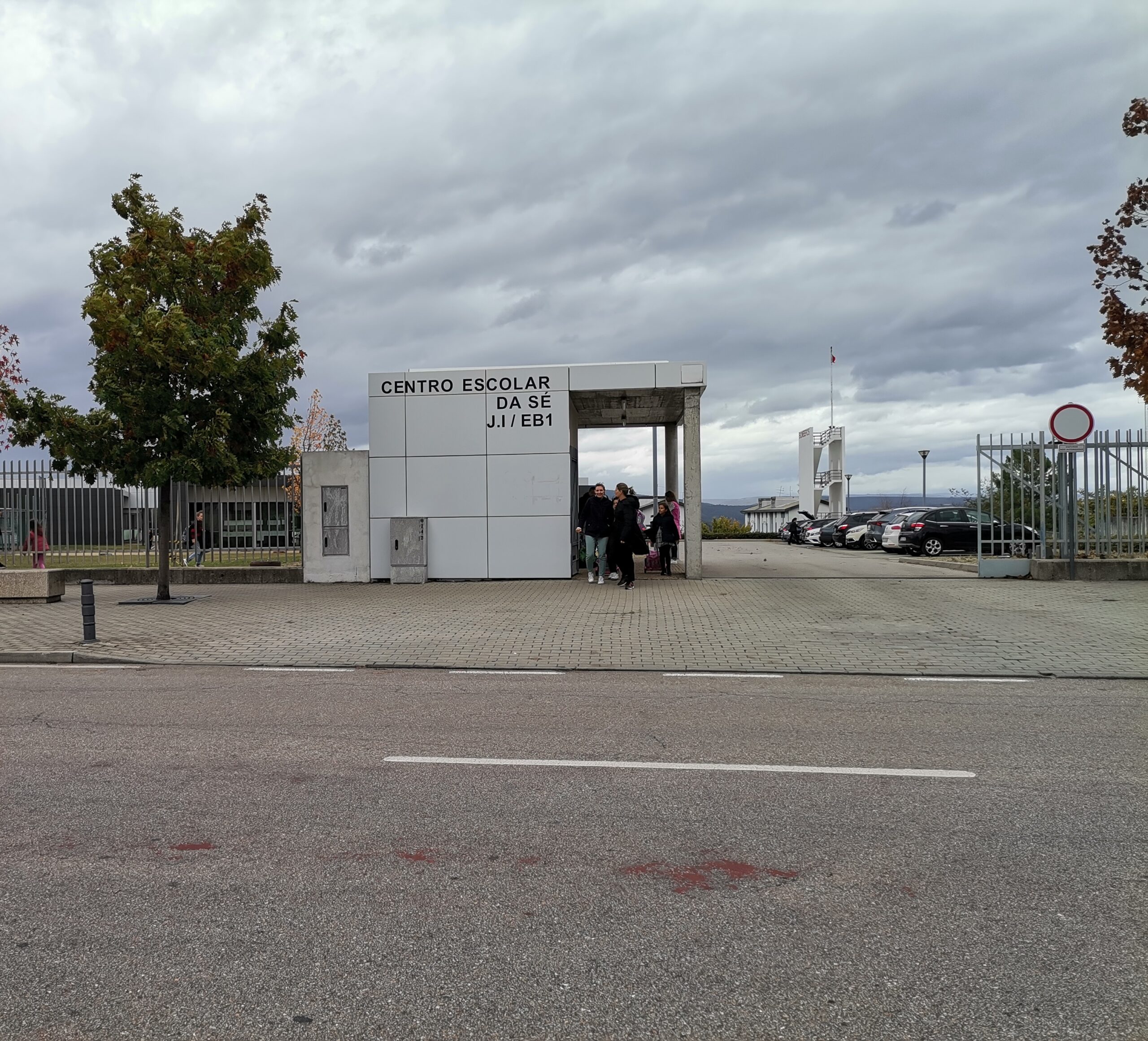 Professores recebem conforme a vontade das câmaras municipais