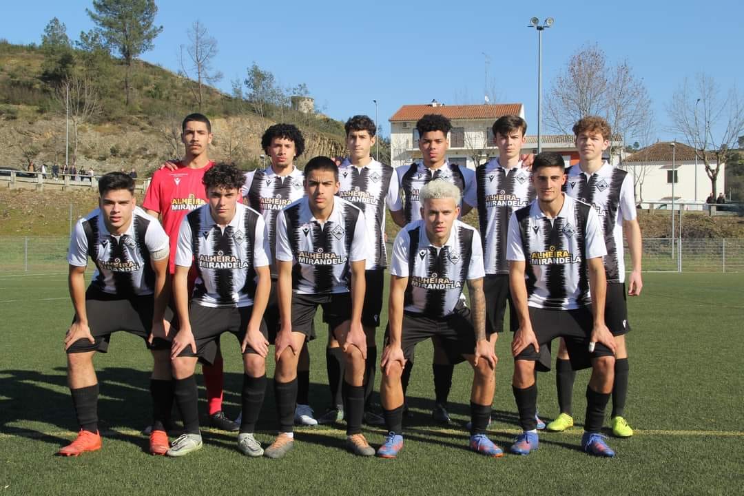 Juniores do S.C. Mirandela iniciam fase de manutenção a perder
