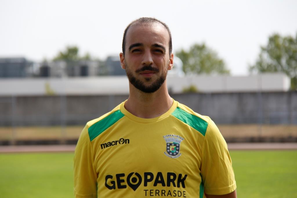 Alex Machado reforça meio campo do S.C. Mirandela