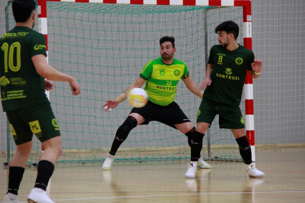 Homologação de resultados da FPF dá liderança ao Macedense