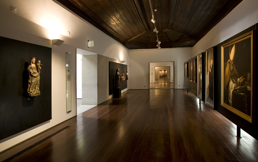 Museus Abade Baçal e Terra de Miranda geridos pelos municípios “vão cair no esquecimento”