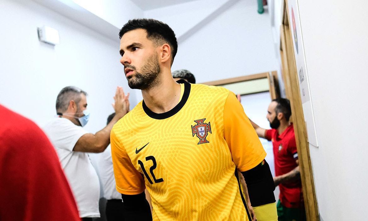 Edu Sousa convocado para a dupla jornada com a Arménia