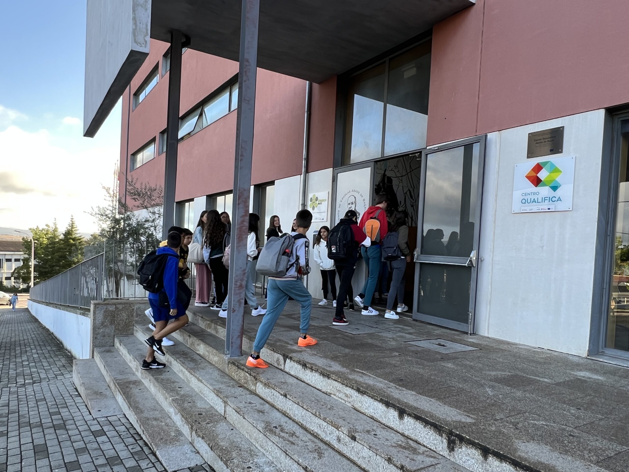 Alunos de Bragança com receio de entrar na rotina caso muitos professores adiram à greve desta semana