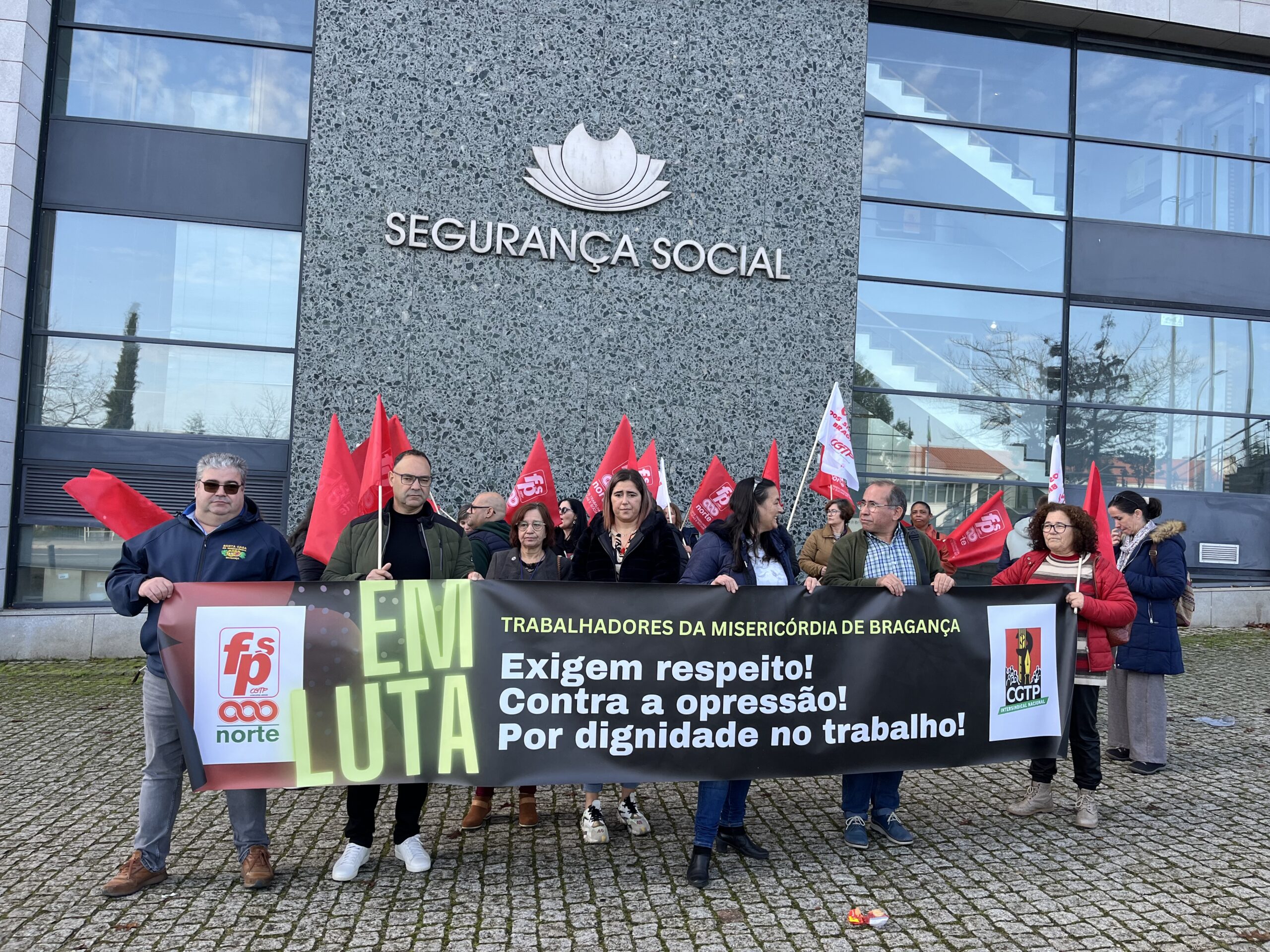 Trabalhadores da Misericórdia de Bragança voltam a manifestar-se por “respeito e dignidade”