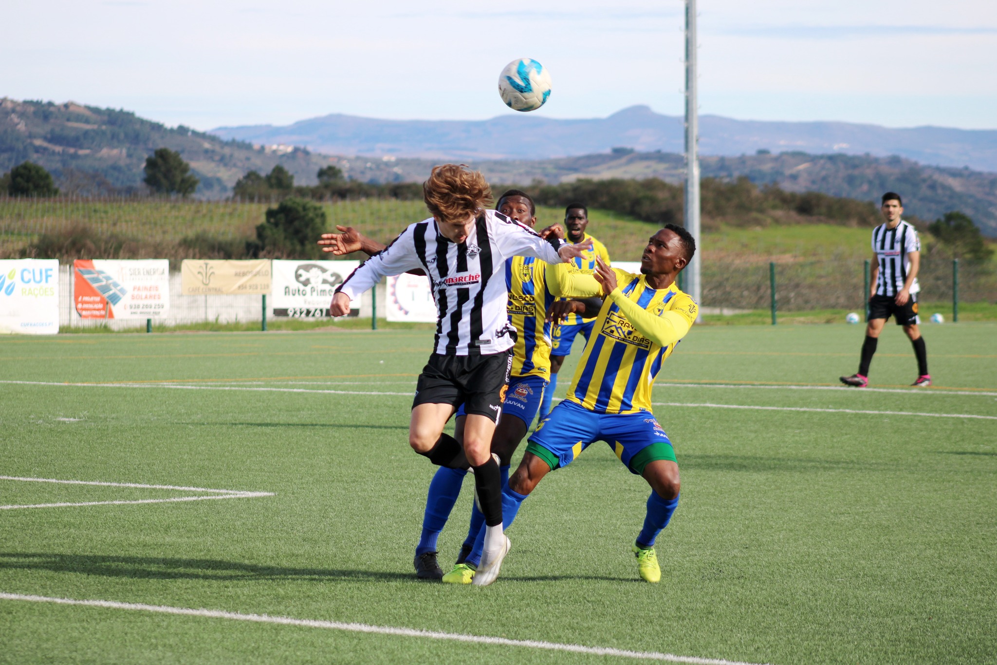 Mirandela empata no reduto do Rebordelo e Vinhais vence em Miranda do Douro