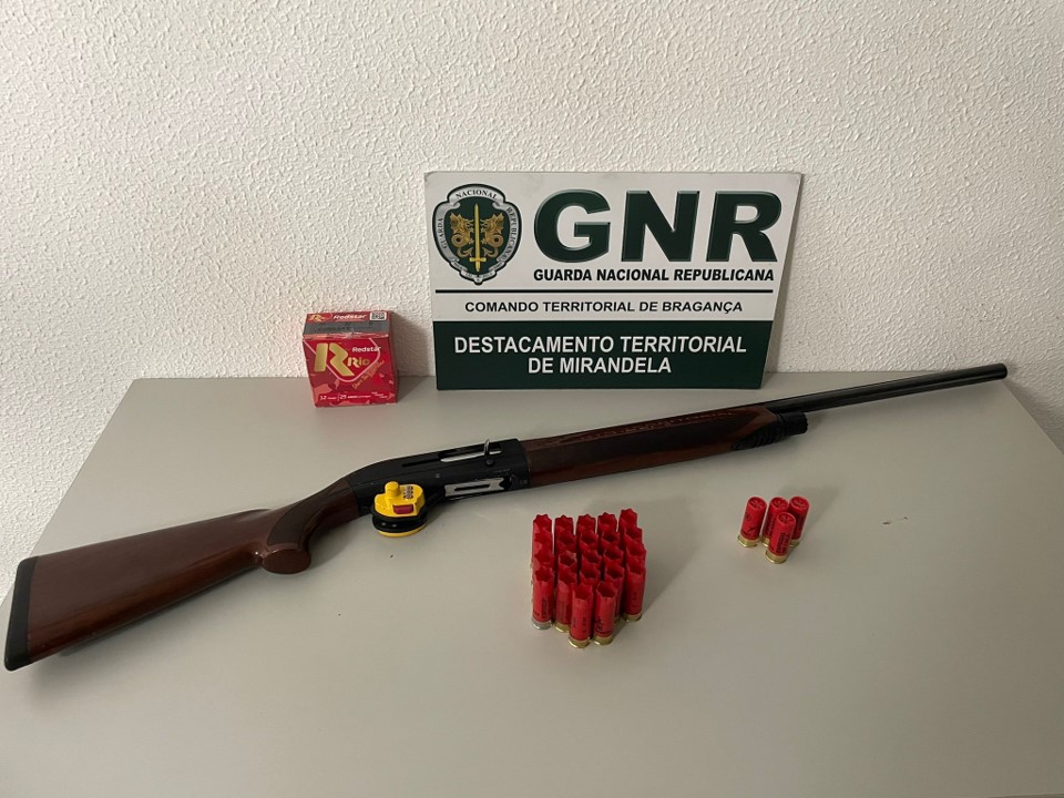 Homem detido por caçar em área de proteção em Vila Flor