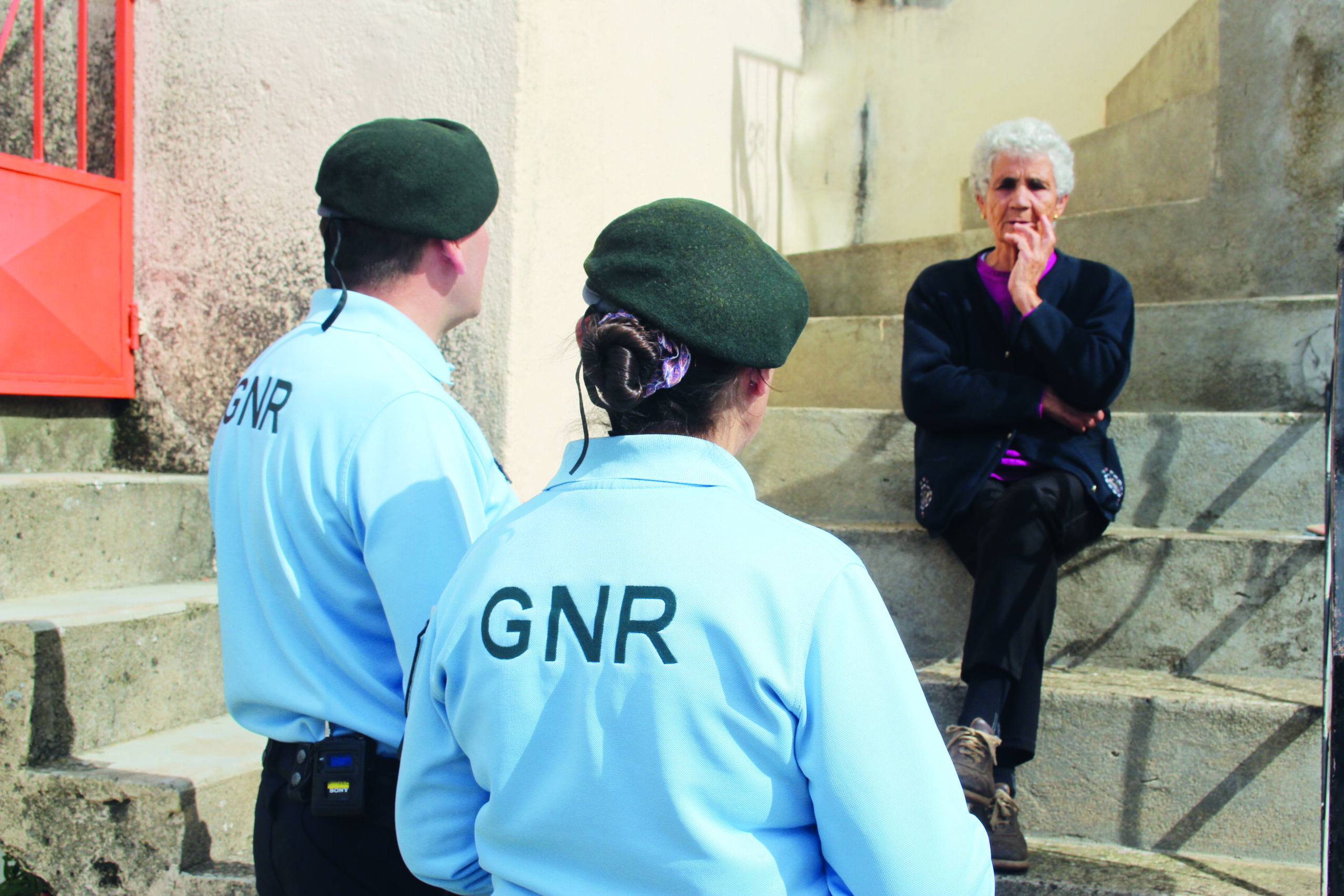 Idosos mais isolados vão estar 24 horas ligados à GNR através de aparelho eletrónico