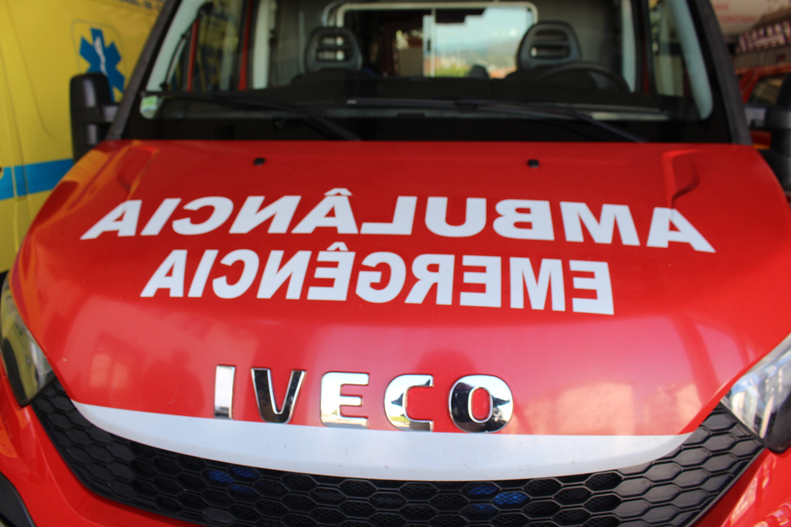 Capotamento de trator de lagartas causa a morte a agricultor em Cabreira